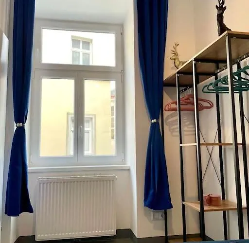 Klimatisierte Sehr Zentrale Wohnung-loftstyle- *
