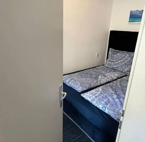 Klimatisierte Sehr Zentrale Wohnung-loftstyle- *