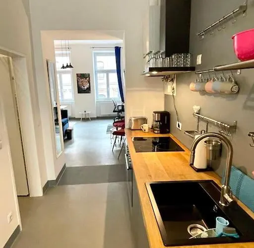 Klimatisierte Sehr Zentrale Wohnung-loftstyle- * Viena